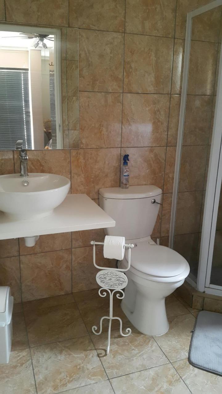 Kleines Nest Bed And Breakfast Walvis Bay Exterior foto